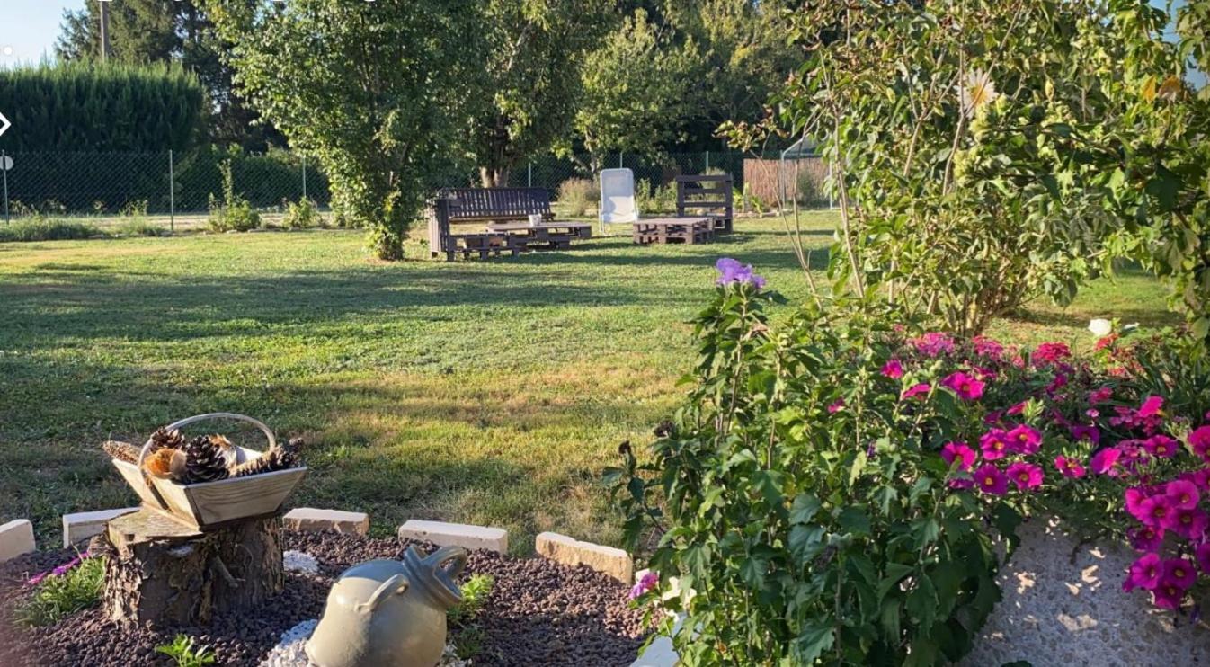 Nat&Lys Bed and Breakfast Saint-Maurice-en-Riviere Buitenkant foto